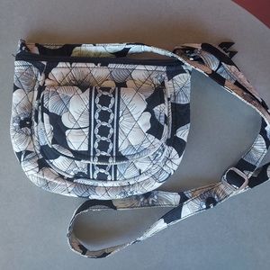 Vera Bradley Crossbody / Shoulder purse - Camellia Print